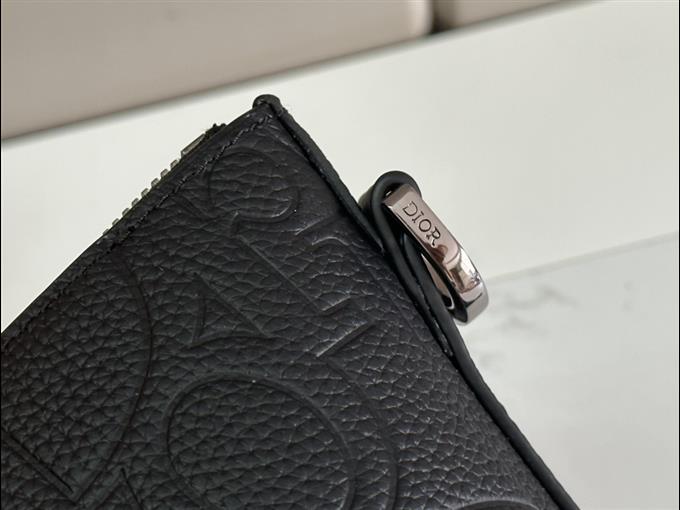 2025228Y 600P203146272